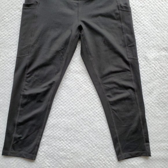 Z By Zella Black Crop Leggings Size M - Picture 4 of 10